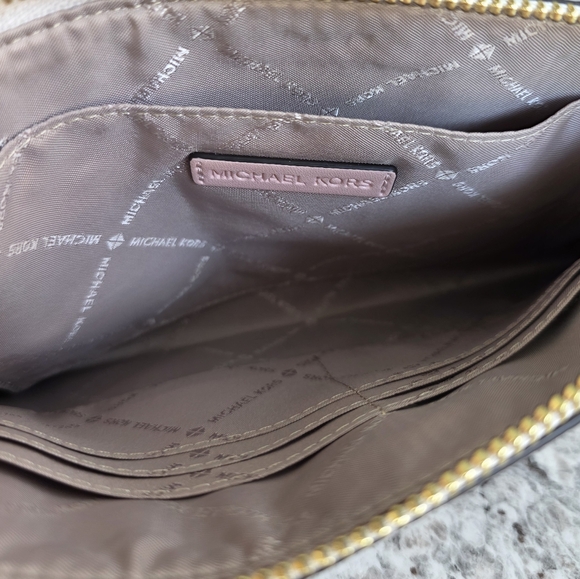 Michael Kors Jet Set Logo Floral Large Zip Clutch Wristlet - Picture 3 of 6